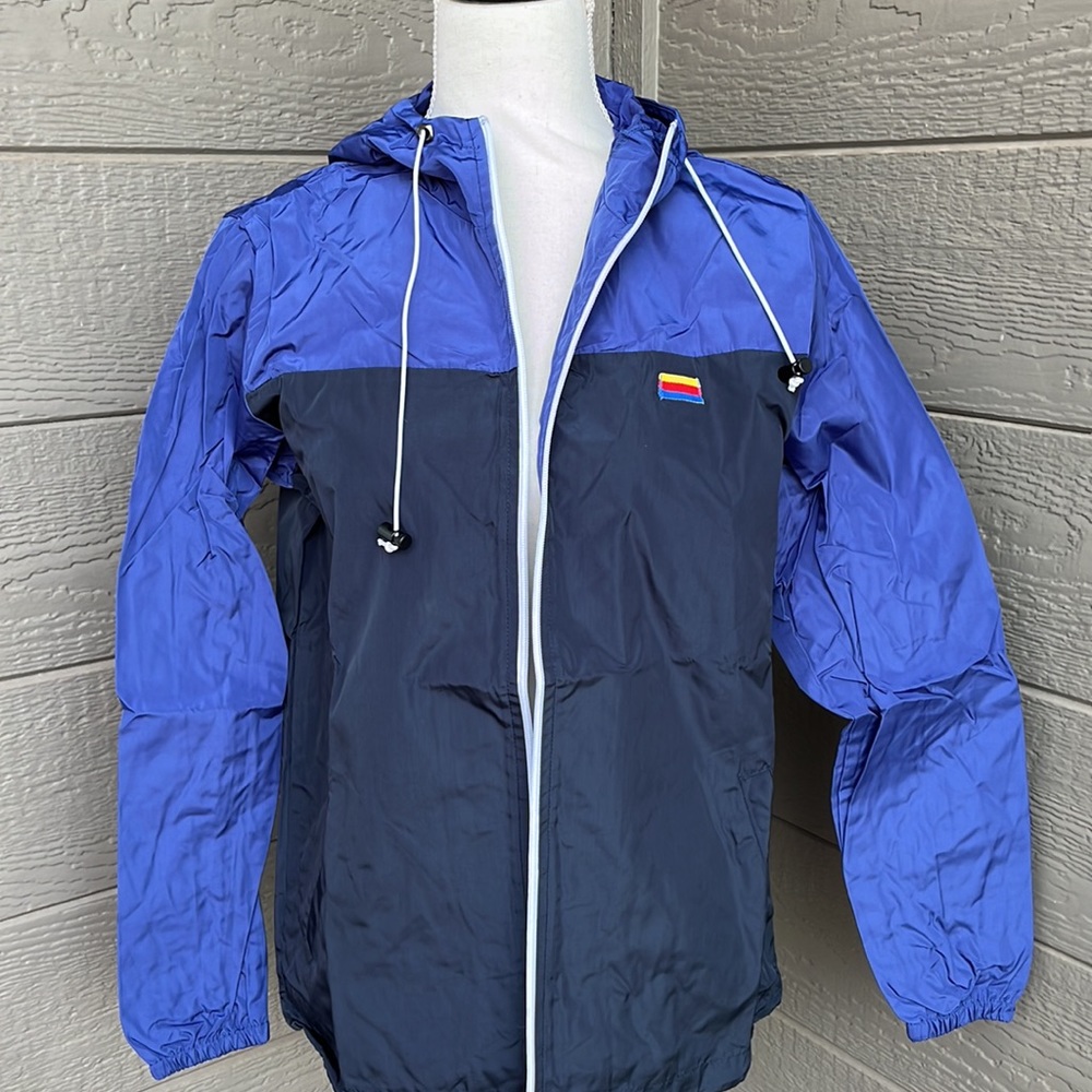 NWOT Dutch Bros Sonoma Raincoat